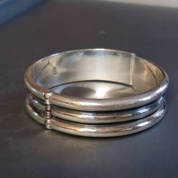 925 Sterling Silver Ribbed Hinged Clamper Bangle Bracelet Modernist Jewelry 51g - Picture 3 of 14